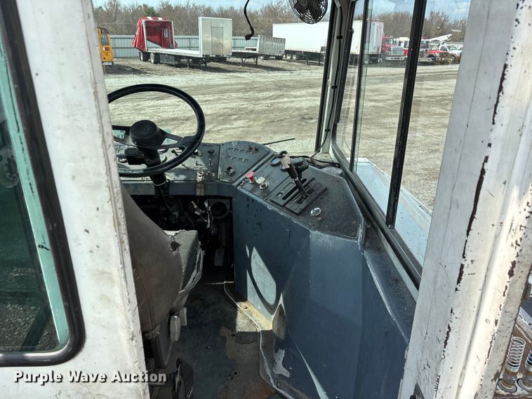 image for item YA2490 2008 Kalmar Ottawa yard truck