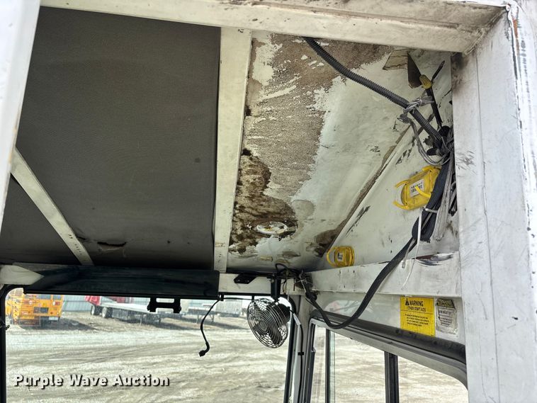 image for item YA2490 2008 Kalmar Ottawa yard truck