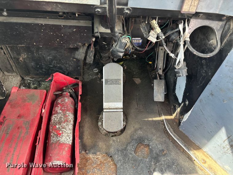 image for item YA2490 2008 Kalmar Ottawa yard truck