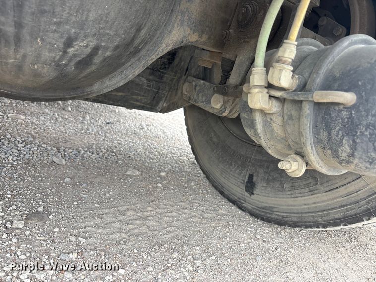 image for item YA2506 2016 Kalmar Ottawa yard truck