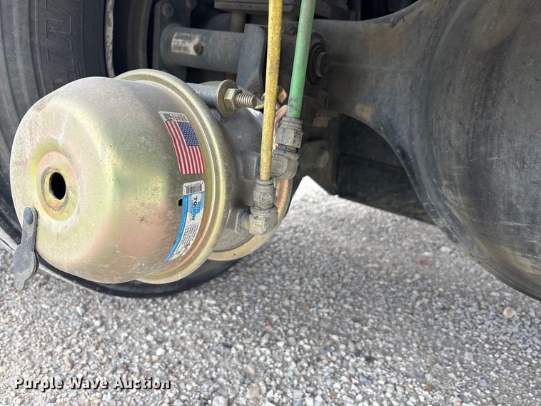 image for item YA2506 2016 Kalmar Ottawa yard truck