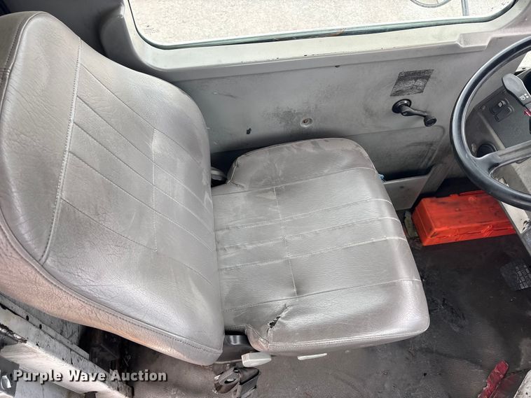 image for item YA2506 2016 Kalmar Ottawa yard truck