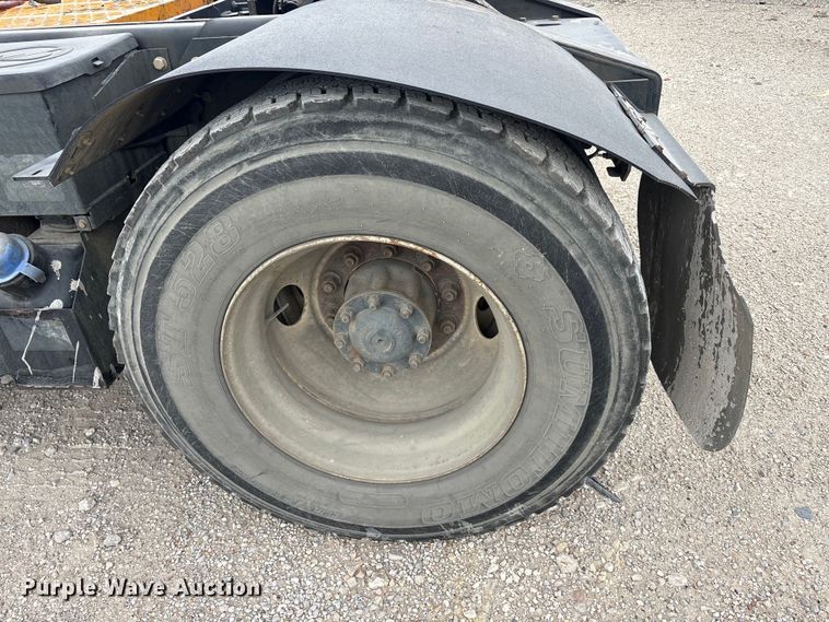 image for item YA2506 2016 Kalmar Ottawa yard truck