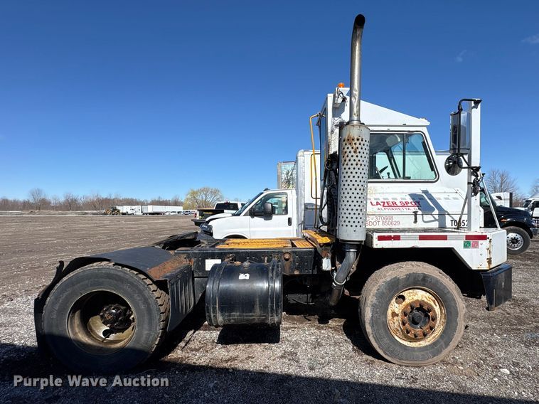 image for item YA2507 2005 Kalmar Ottawa yard truck