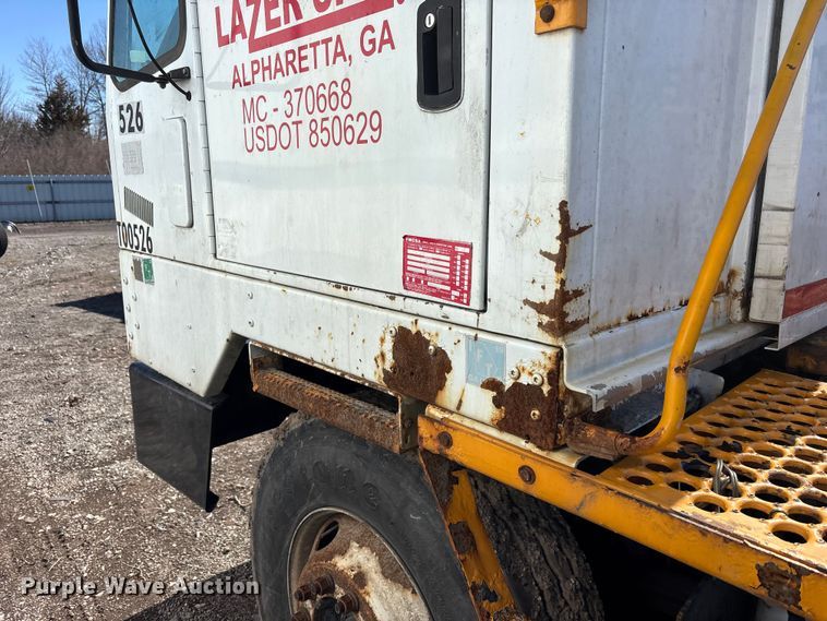 image for item YA2507 2005 Kalmar Ottawa yard truck