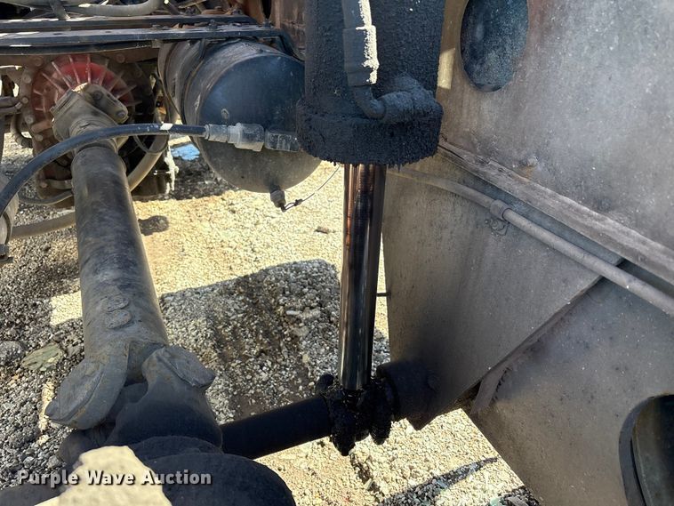 image for item YA2507 2005 Kalmar Ottawa yard truck