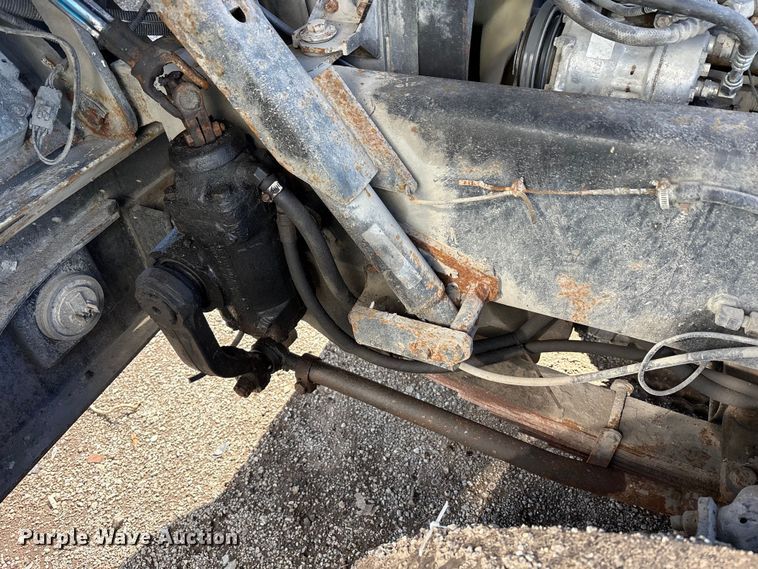 image for item YA2507 2005 Kalmar Ottawa yard truck