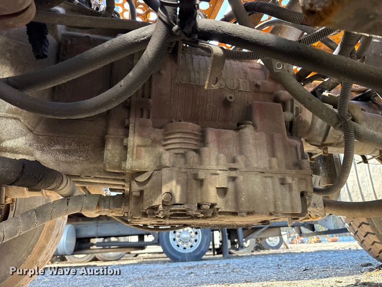 image for item YA2507 2005 Kalmar Ottawa yard truck