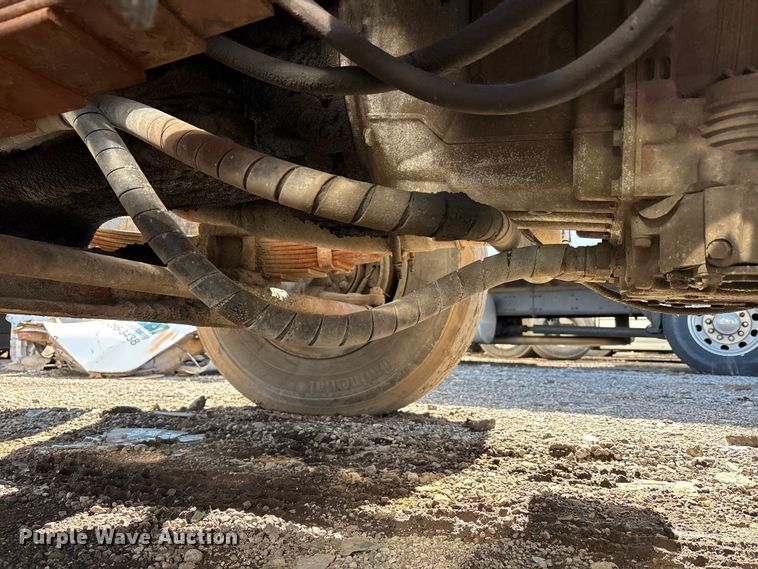 image for item YA2507 2005 Kalmar Ottawa yard truck