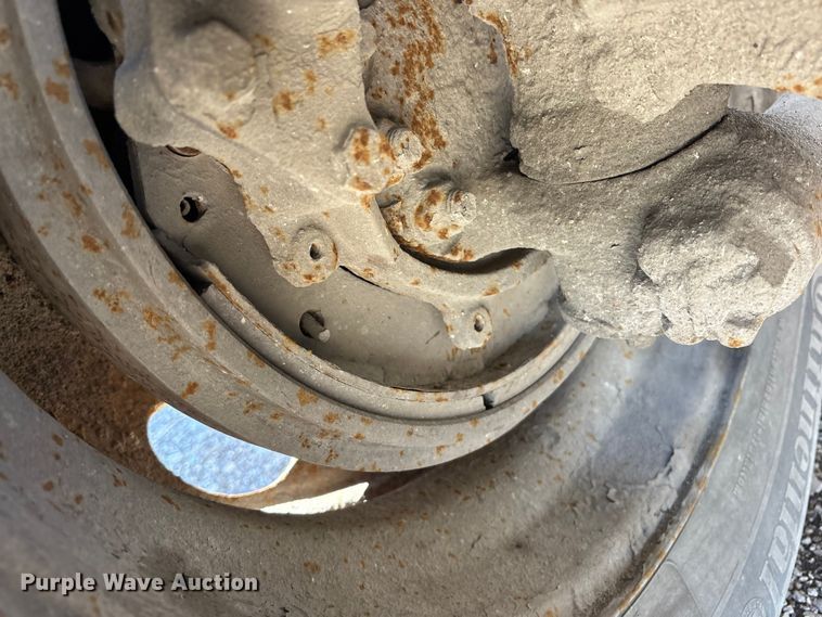 image for item YA2507 2005 Kalmar Ottawa yard truck