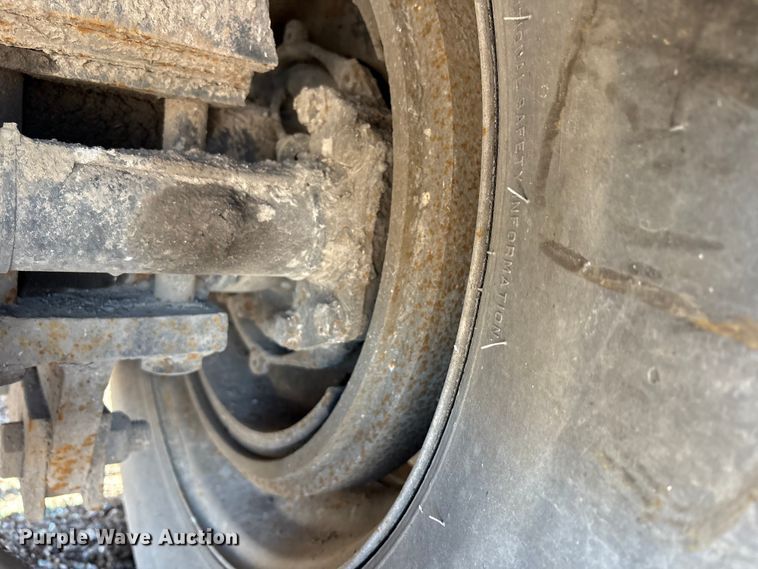 image for item YA2507 2005 Kalmar Ottawa yard truck