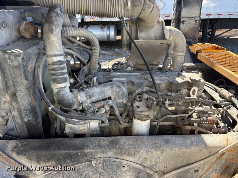 image for item YA2507 2005 Kalmar Ottawa yard truck