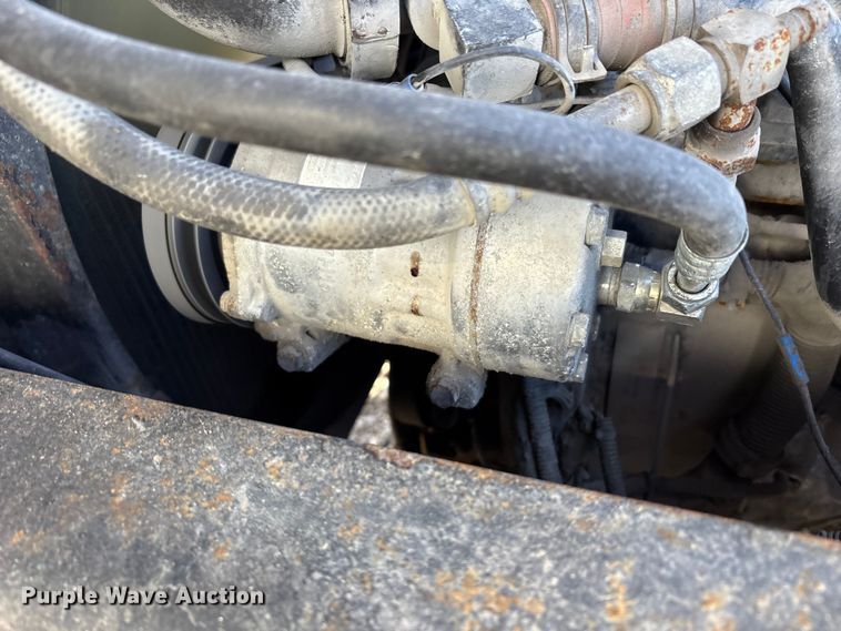 image for item YA2507 2005 Kalmar Ottawa yard truck