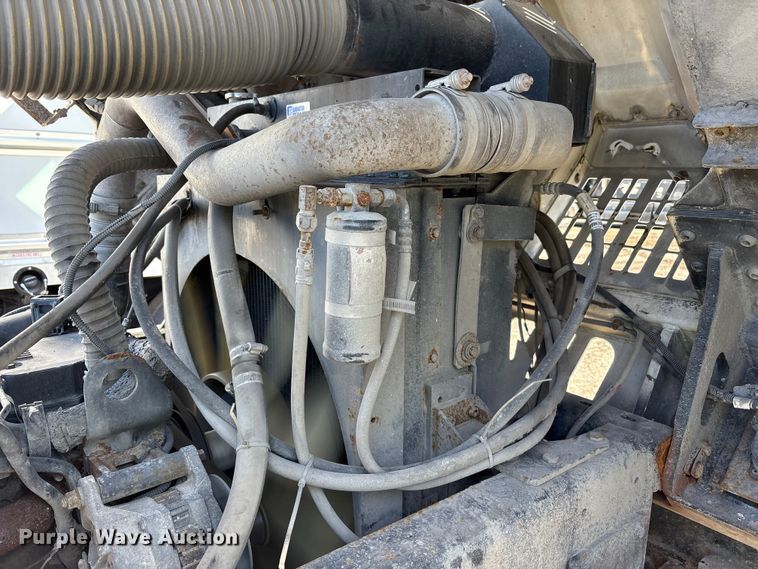 image for item YA2507 2005 Kalmar Ottawa yard truck