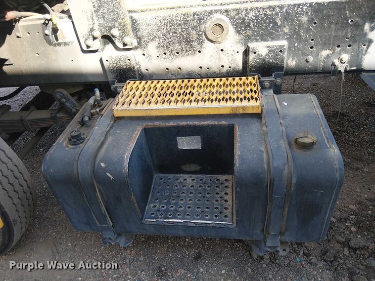 image for item YA2530 2015 Capacity TJ5000 yard truck