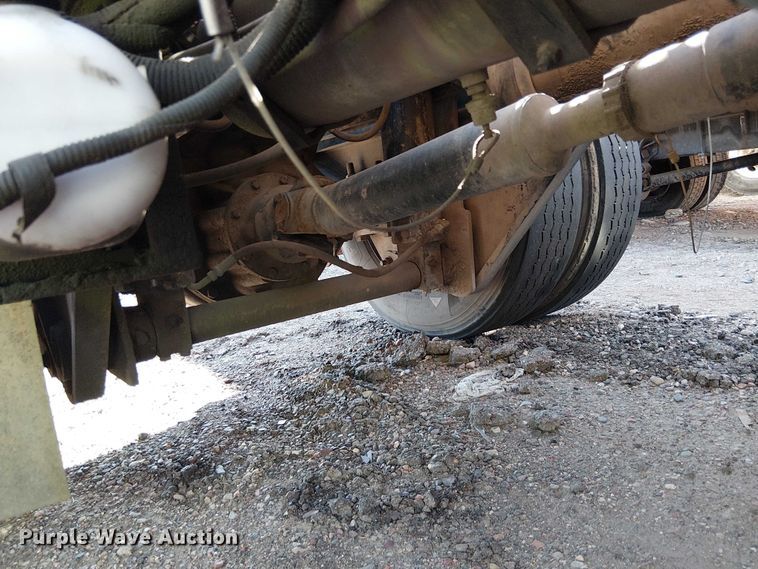 image for item YA2530 2015 Capacity TJ5000 yard truck