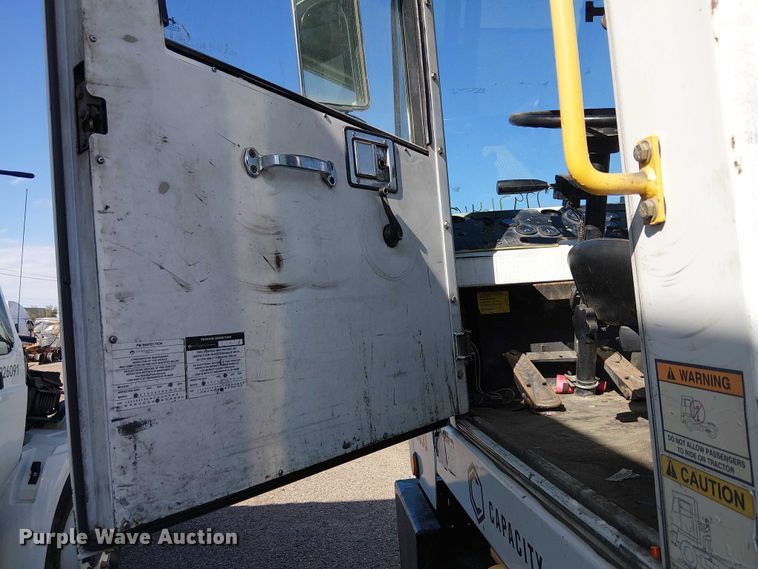 image for item YA2530 2015 Capacity TJ5000 yard truck