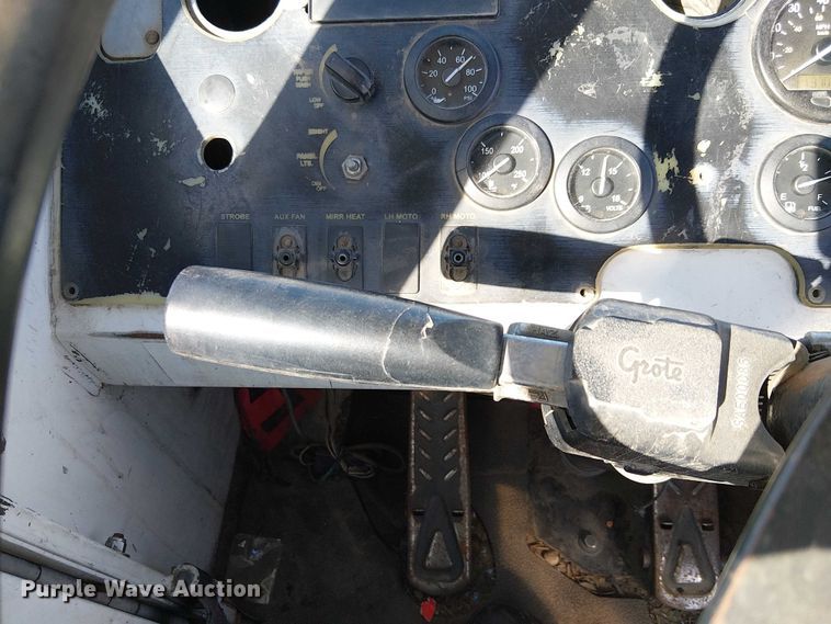 image for item YA2530 2015 Capacity TJ5000 yard truck