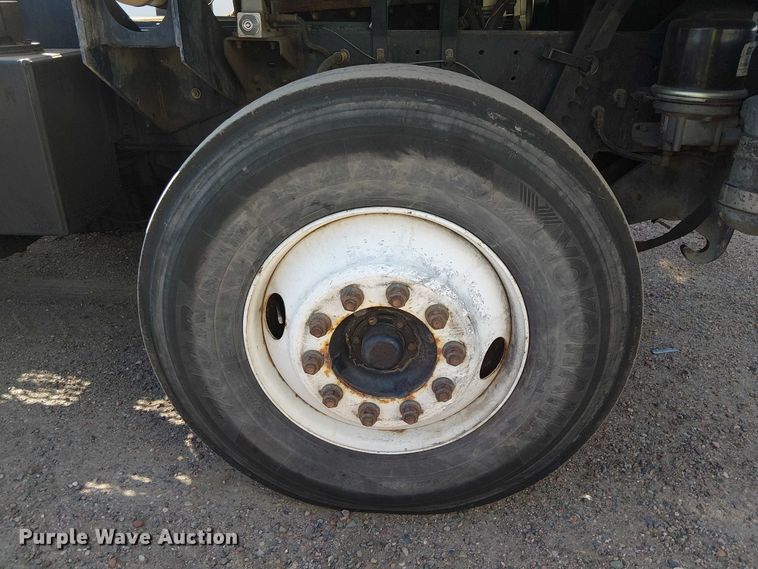 image for item YA2530 2015 Capacity TJ5000 yard truck