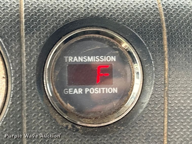 image for item YA2542 2020 International HX520 semi truck