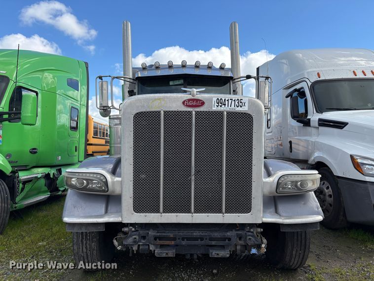 image for item YA2553 2023 Peterbilt 389 semi truck