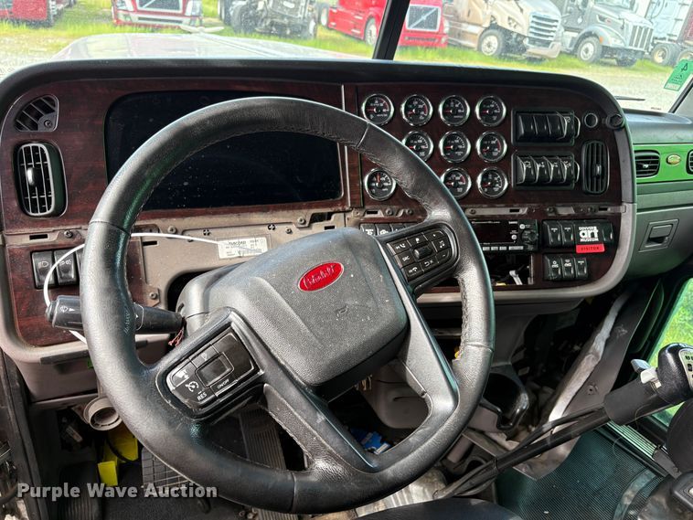 image for item YA2553 2023 Peterbilt 389 semi truck