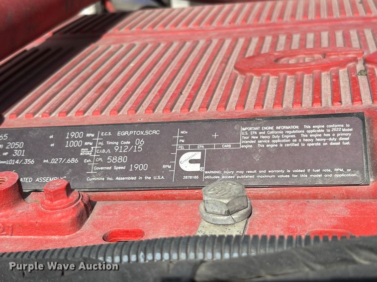 image for item YA2553 2023 Peterbilt 389 semi truck