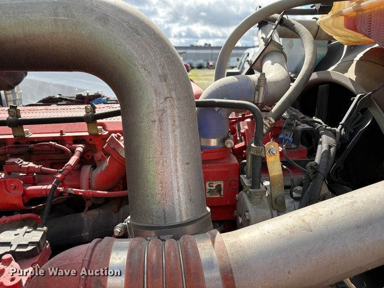 image for item YA2553 2023 Peterbilt 389 semi truck