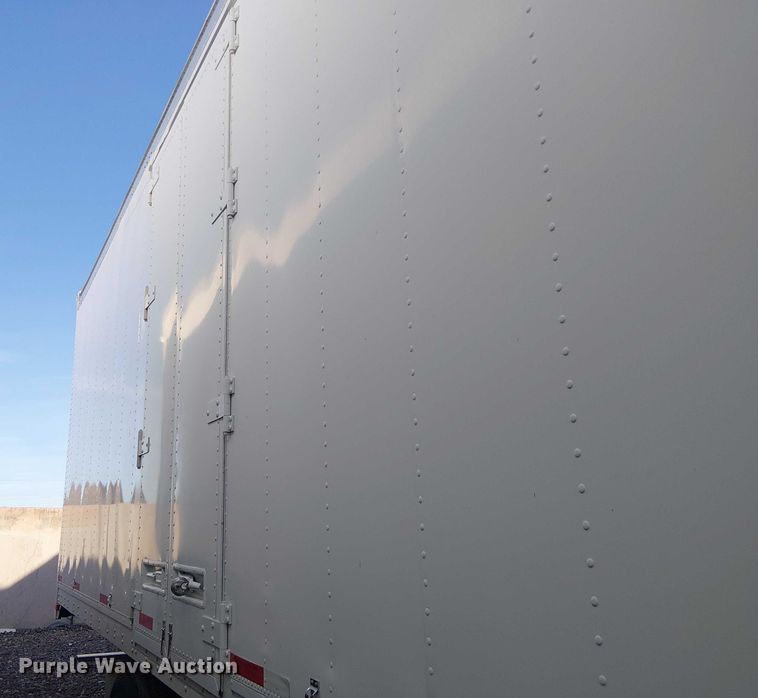 image for item YA2554 2000 Kentucky dry van trailer