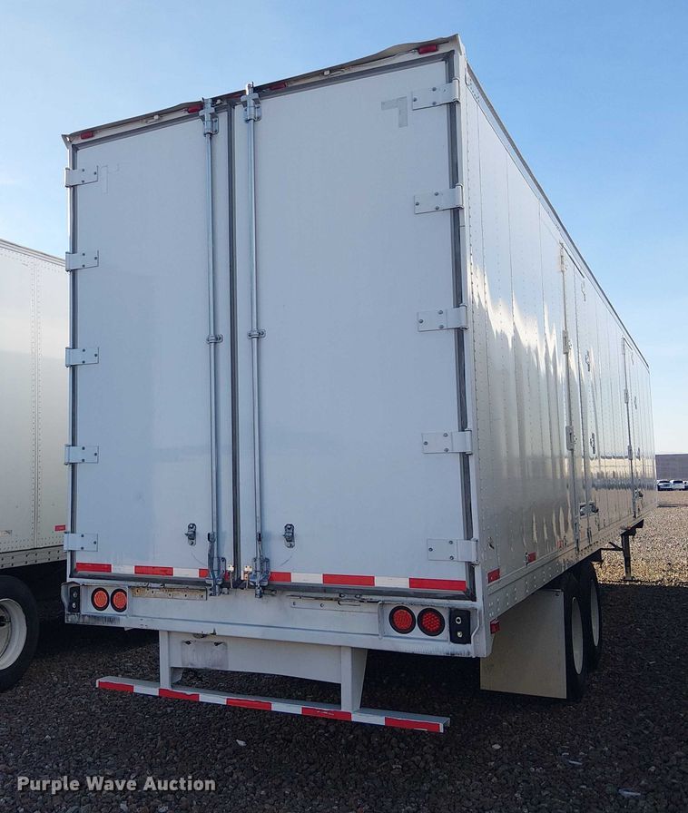 image for item YA2554 2000 Kentucky dry van trailer