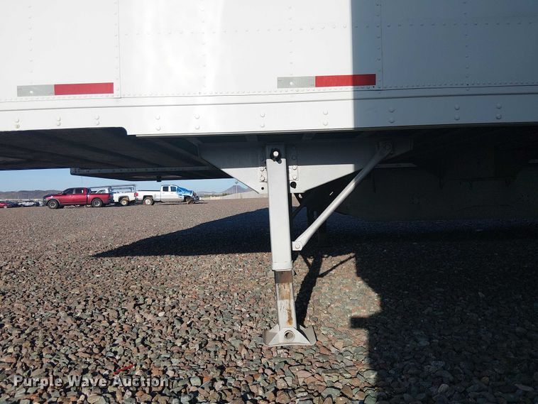 image for item YA2554 2000 Kentucky dry van trailer