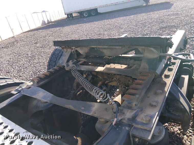 image for item YA2555 2013 Kenworth T6 Series semi truck