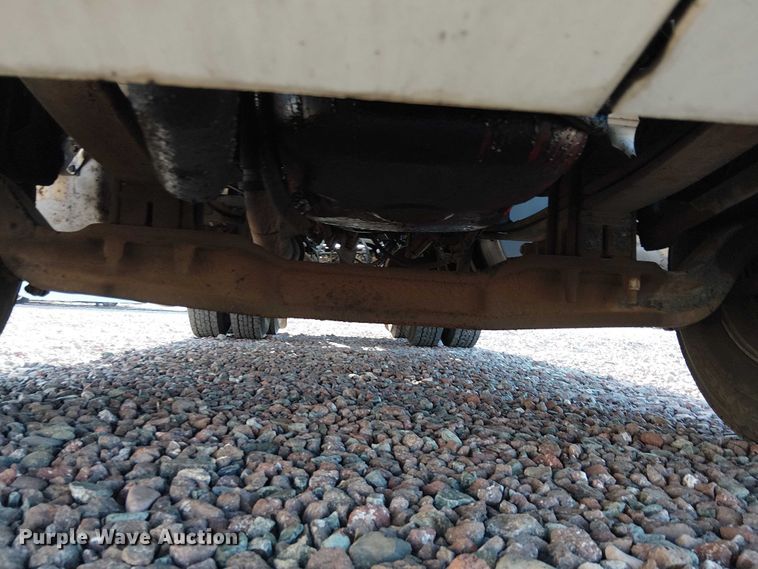 image for item YA2555 2013 Kenworth T6 Series semi truck