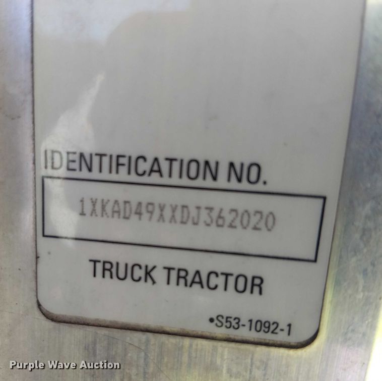 image for item YA2555 2013 Kenworth T6 Series semi truck