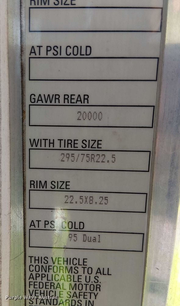 image for item YA2555 2013 Kenworth T6 Series semi truck