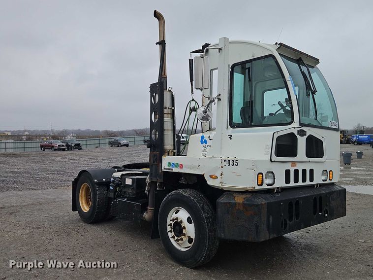 image for item YA2644 2016 Autocar Industries XSpotter yard truck