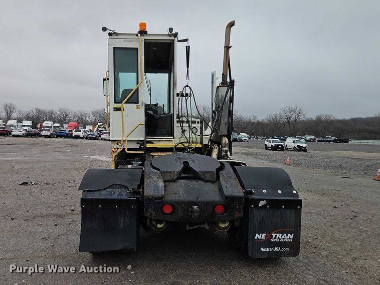 image for item YA2644 2016 Autocar Industries XSpotter yard truck