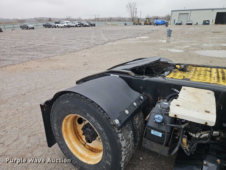 image for item YA2644 2016 Autocar Industries XSpotter yard truck