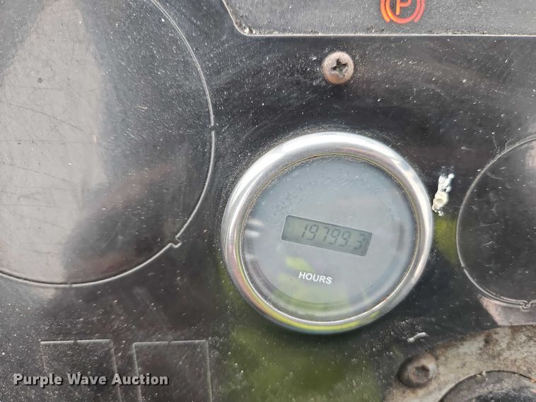 image for item YA2644 2016 Autocar Industries XSpotter yard truck