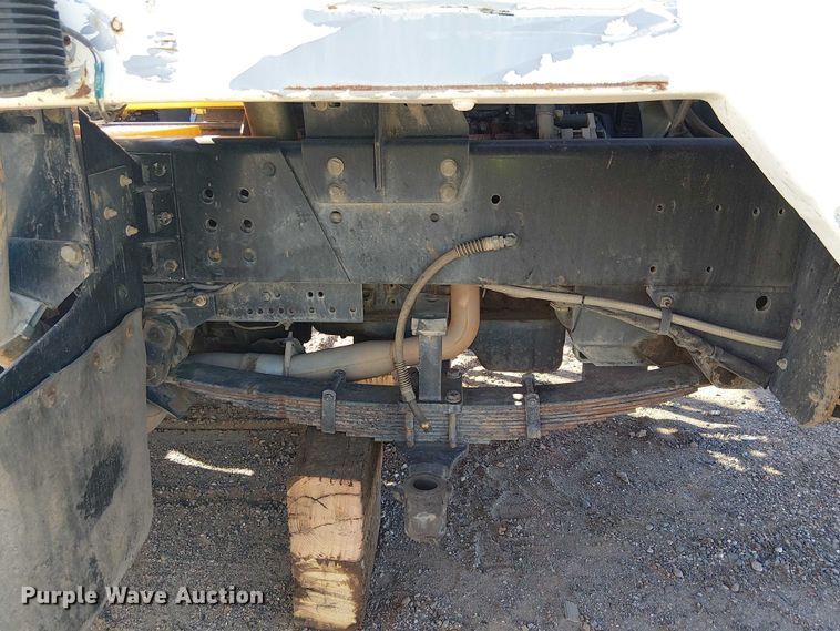 image for item YA2666 2011 Kalmar Ottawa yard truck