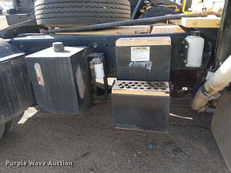 image for item YA2666 2011 Kalmar Ottawa yard truck