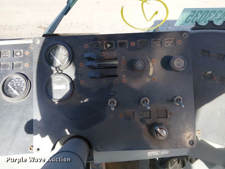 image for item YA2666 2011 Kalmar Ottawa yard truck