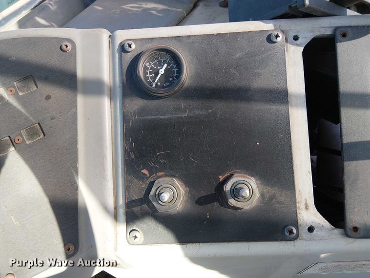 image for item YA2666 2011 Kalmar Ottawa yard truck