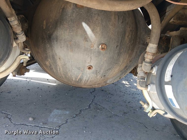 image for item YA2670 2011 Kalmar Ottawa yard truck