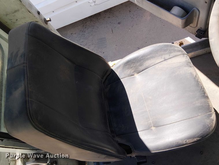 image for item YA2670 2011 Kalmar Ottawa yard truck