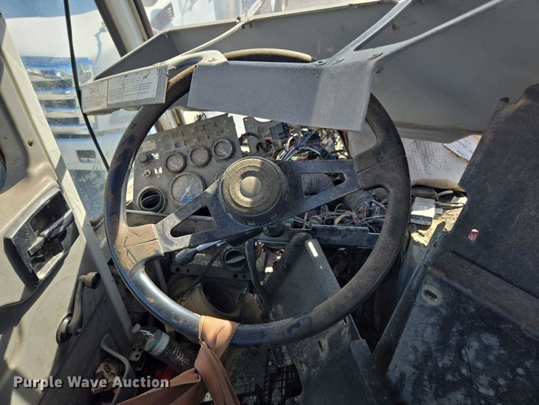 image for item YA2680 2013 Kalmar Ottawa yard truck