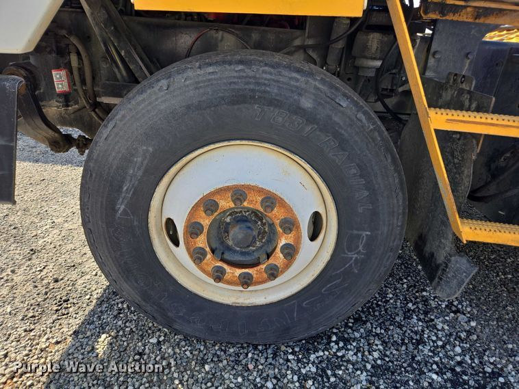 image for item YA2680 2013 Kalmar Ottawa yard truck