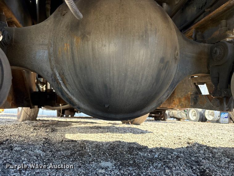 image for item YA2681 2002 Kalmar Ottawa yard truck