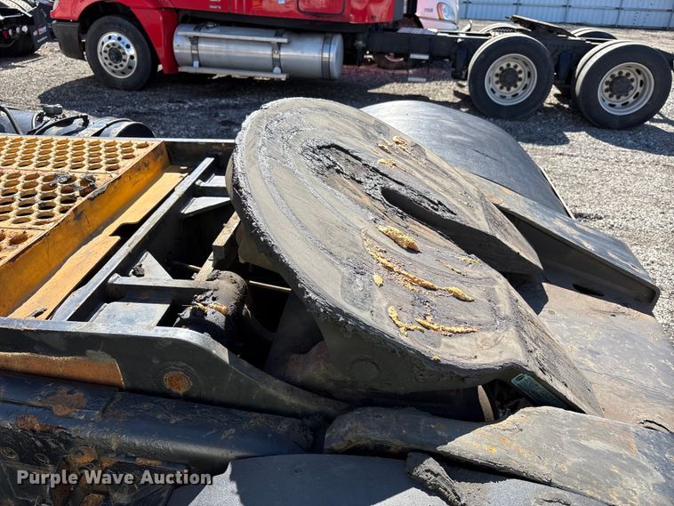 image for item YA2681 2002 Kalmar Ottawa yard truck