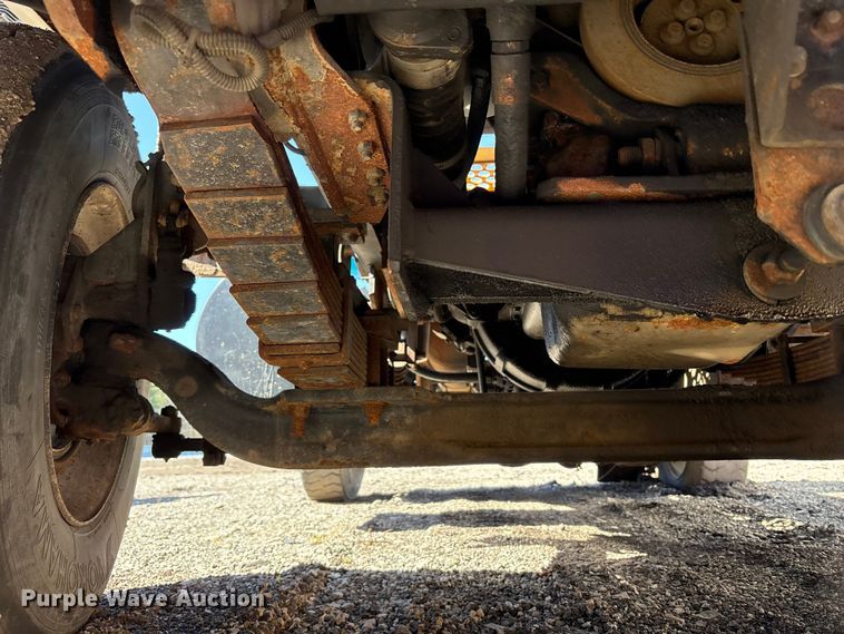 image for item YA2681 2002 Kalmar Ottawa yard truck